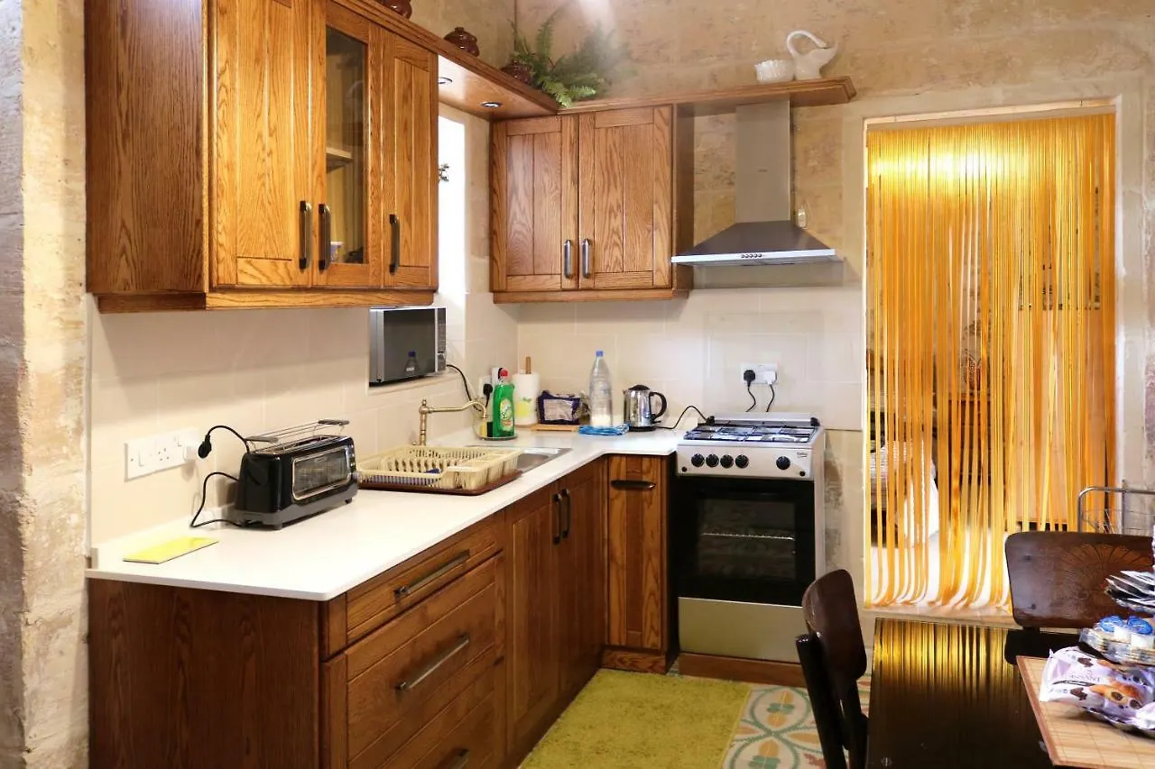 Willa 5 Minute Walk From Malta Airport Gudja Malta
