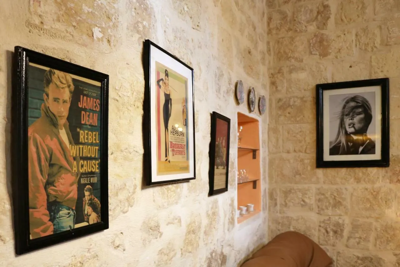 Willa 5 Minute Walk From Malta Airport Gudja Dom wakacyjny